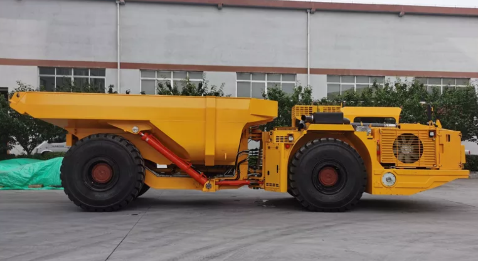 Caractéristiques de sécurité dans les camions de service minier souterrain modernes