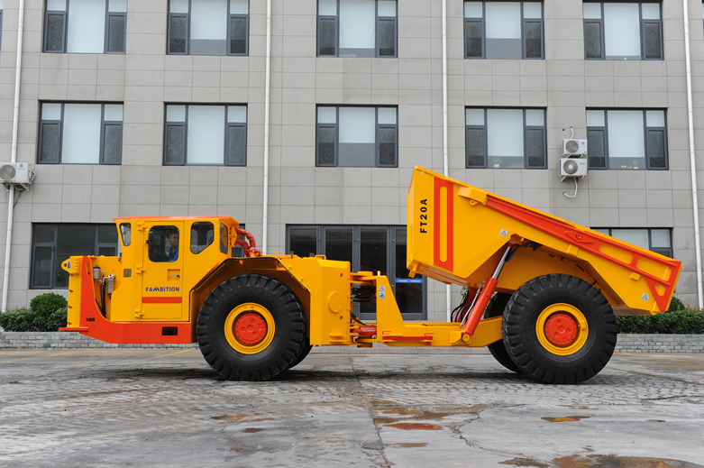 camion de dumper souterrain