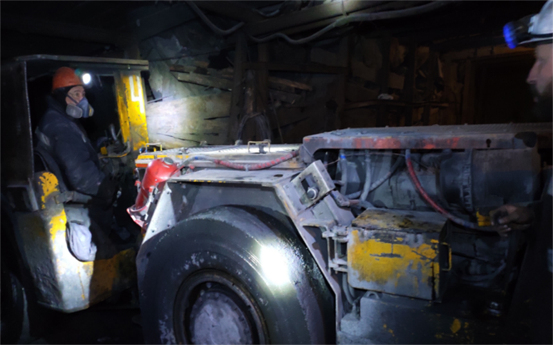 Loader souterrain russe03