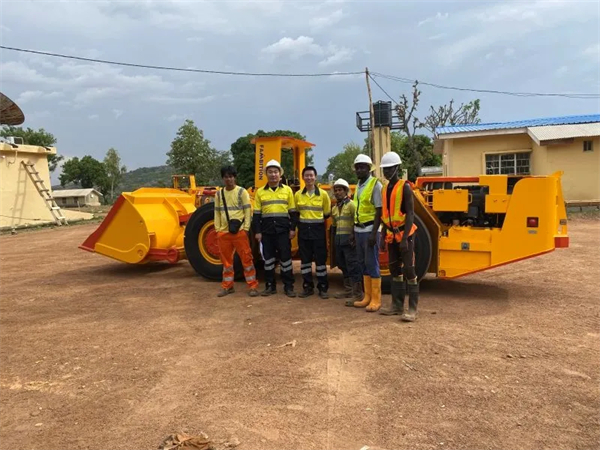 Machine mini&egrave;re Fambition en Afrique du Sud09