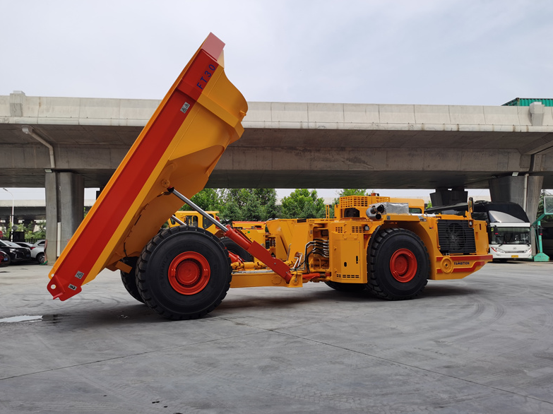 camion de dumper souterrain
